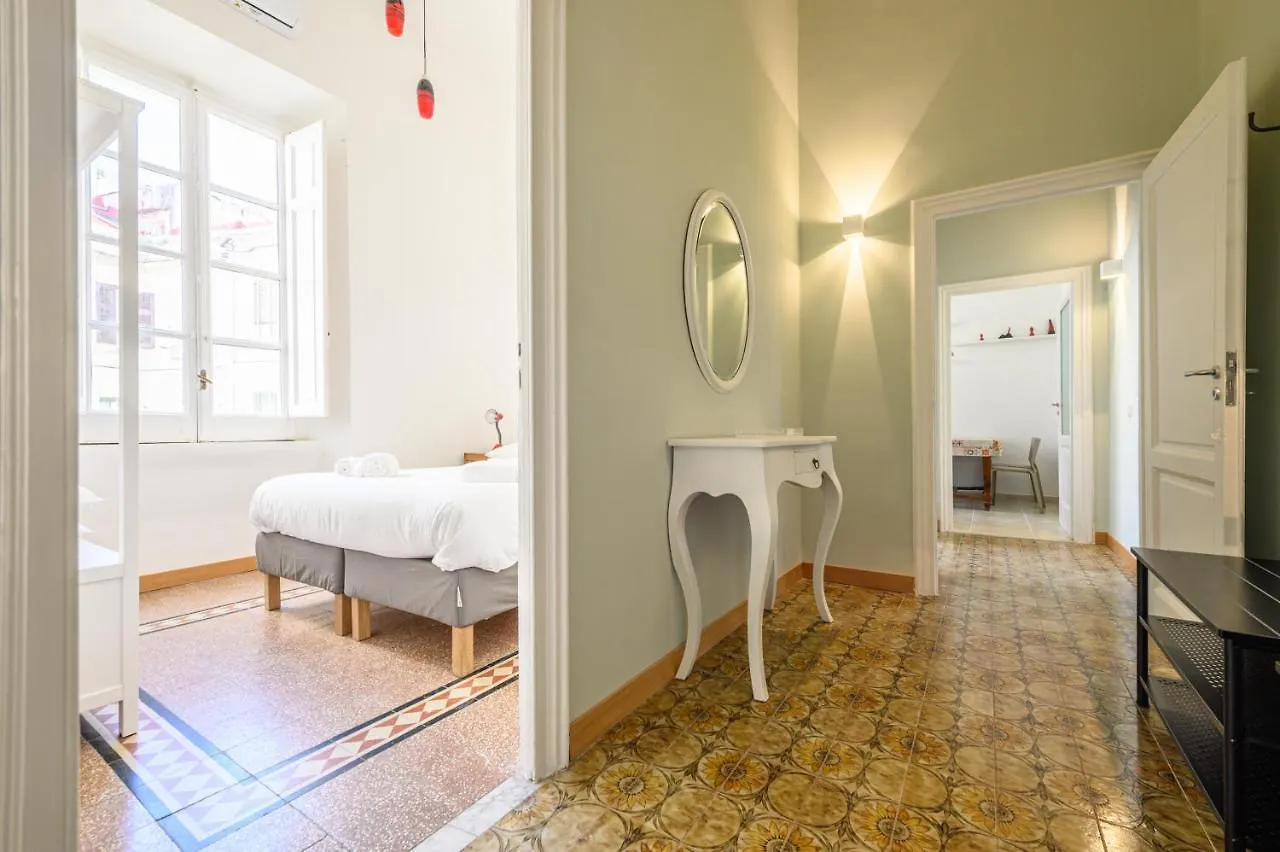 Via Cairoli 60 Apartment Naples
