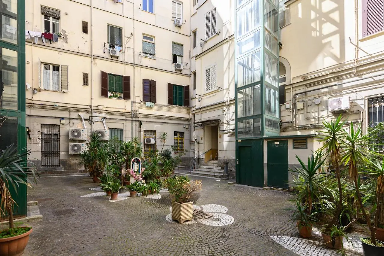 Via Cairoli 60 Apartment Naples